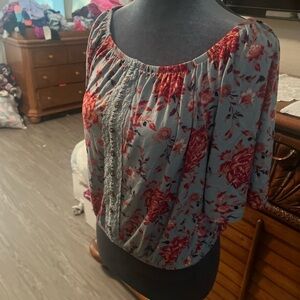 Floral Women's Top - Red and Gray
